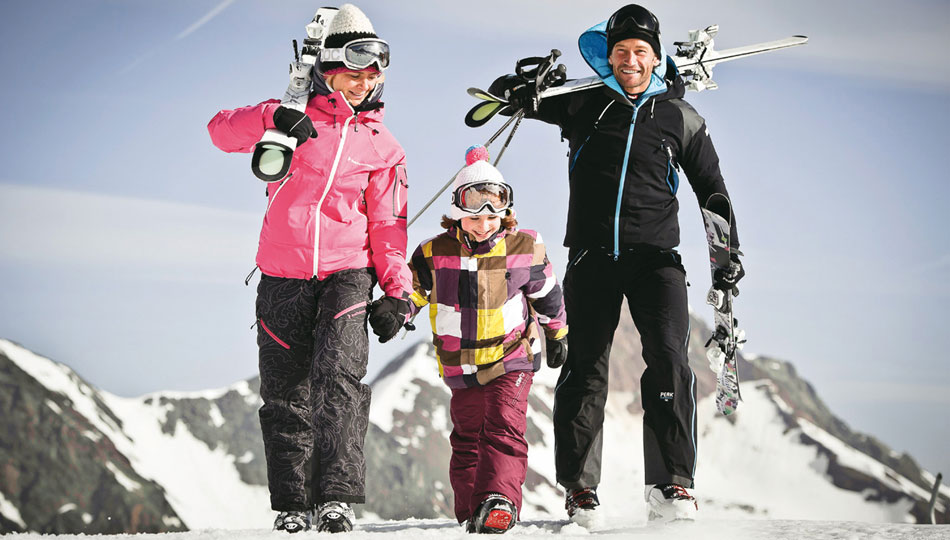 [Translate to Englisch:] Hotel Serles Skifahren im Stubaital
